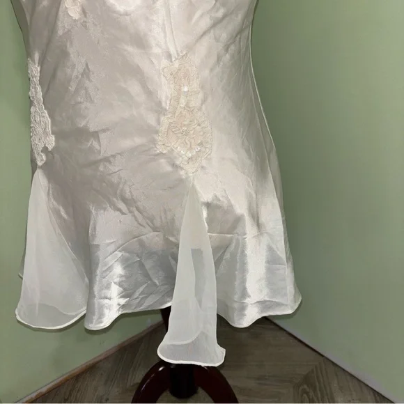 VTG Victoria’s Secret White Satin Mini Slip Dress Sequin 90s Fairy Women’s Sz L - Picture 4 of 7